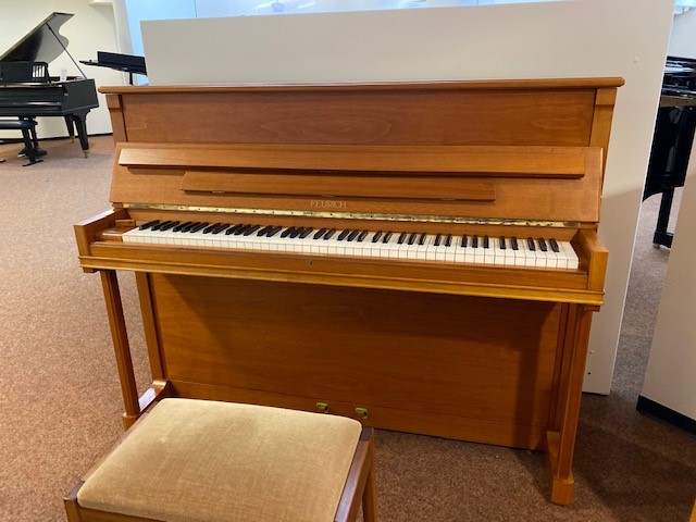 Feurich 115 von 1981 in Holz glänzend