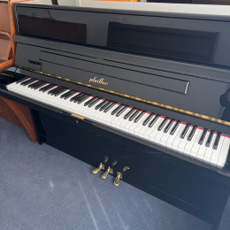 Pfeiffer 112 von 1980 in Schwarz glänzend