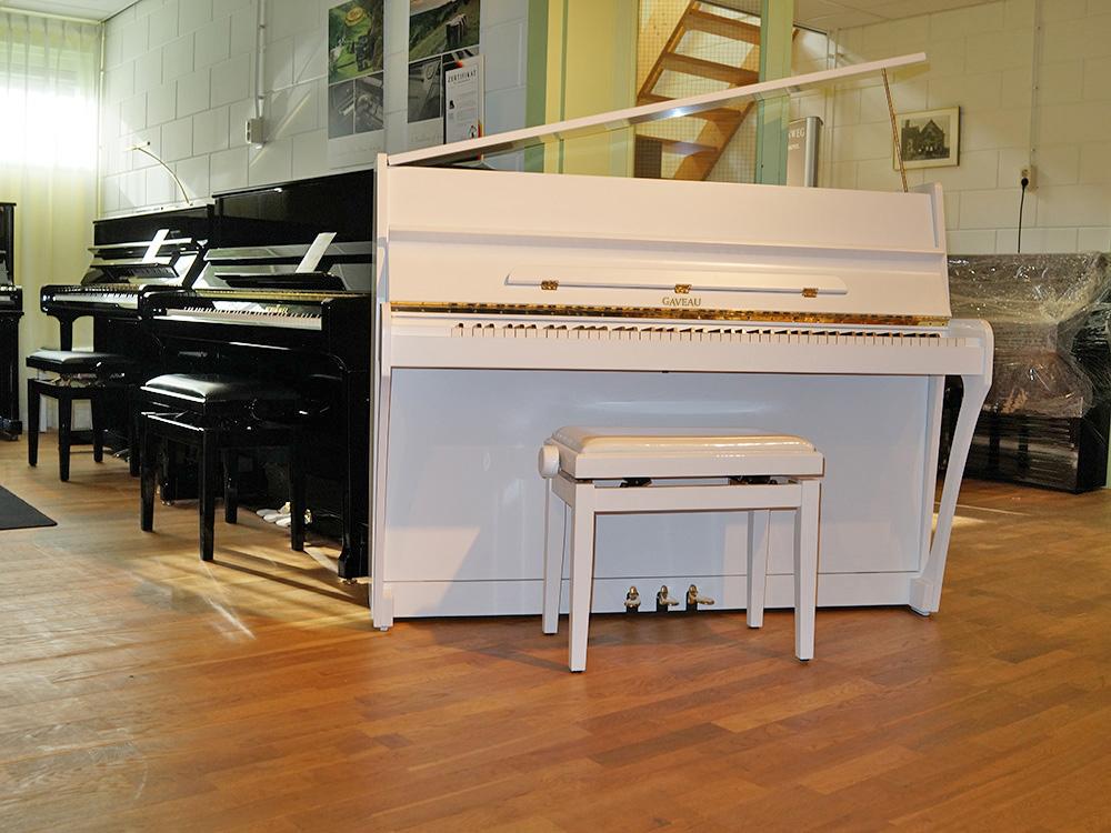 Schimmel Gaveau LG66 (by Schimmel) von 1970 in Weiß matt