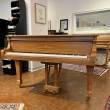 Steinway & Sons O-180 von 1979 in Nussbaum matt