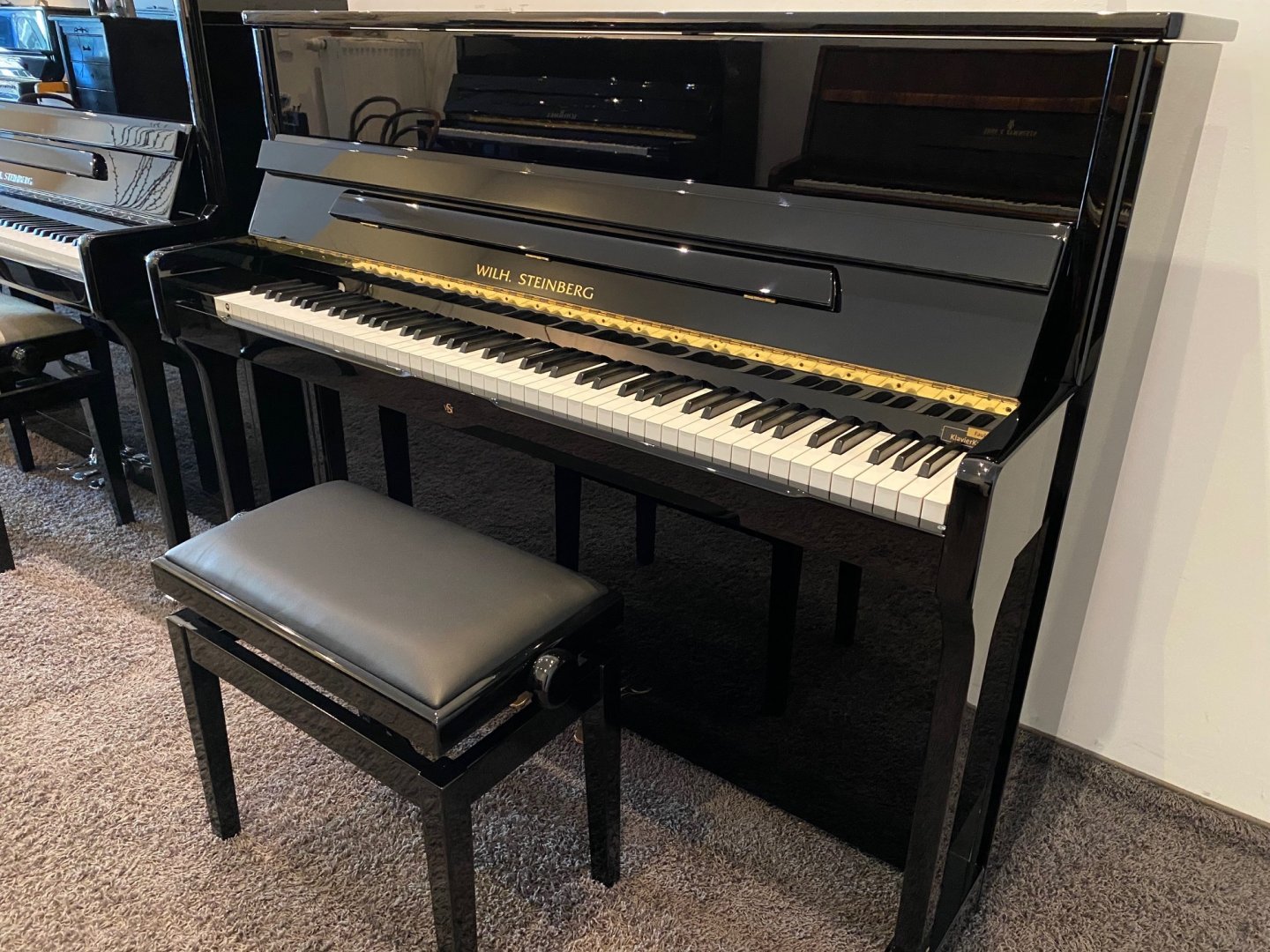 Wilh. Steinberg IQ 16 von 1995 in Schwarz glänzend