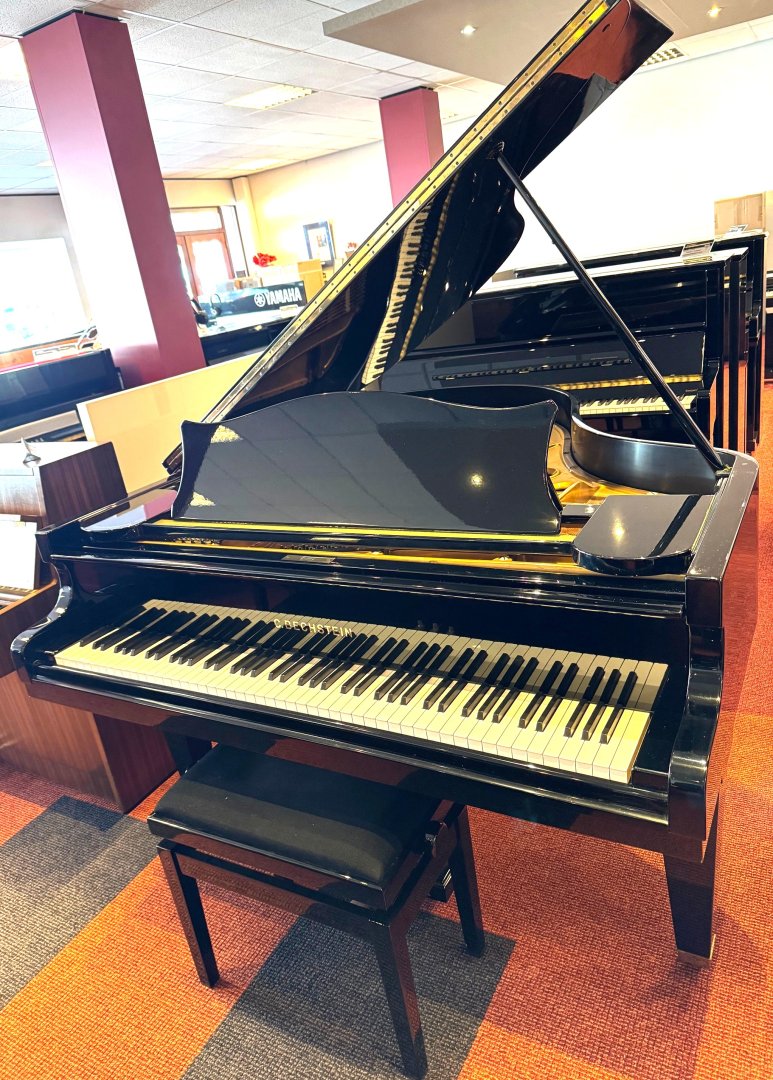 C. Bechstein L 167 von 1976 in Schwarz glänzend