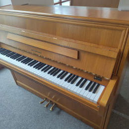 Seiler 114 von 1987 in Nussbaum matt