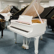 Steinway & Sons S-155 von 1948 in Weiß glänzend