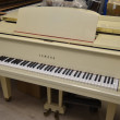 Yamaha G1 von 1970 in Weiß glänzend