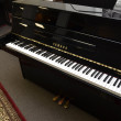 Yamaha C-109 von 1975 in Schwarz glänzend