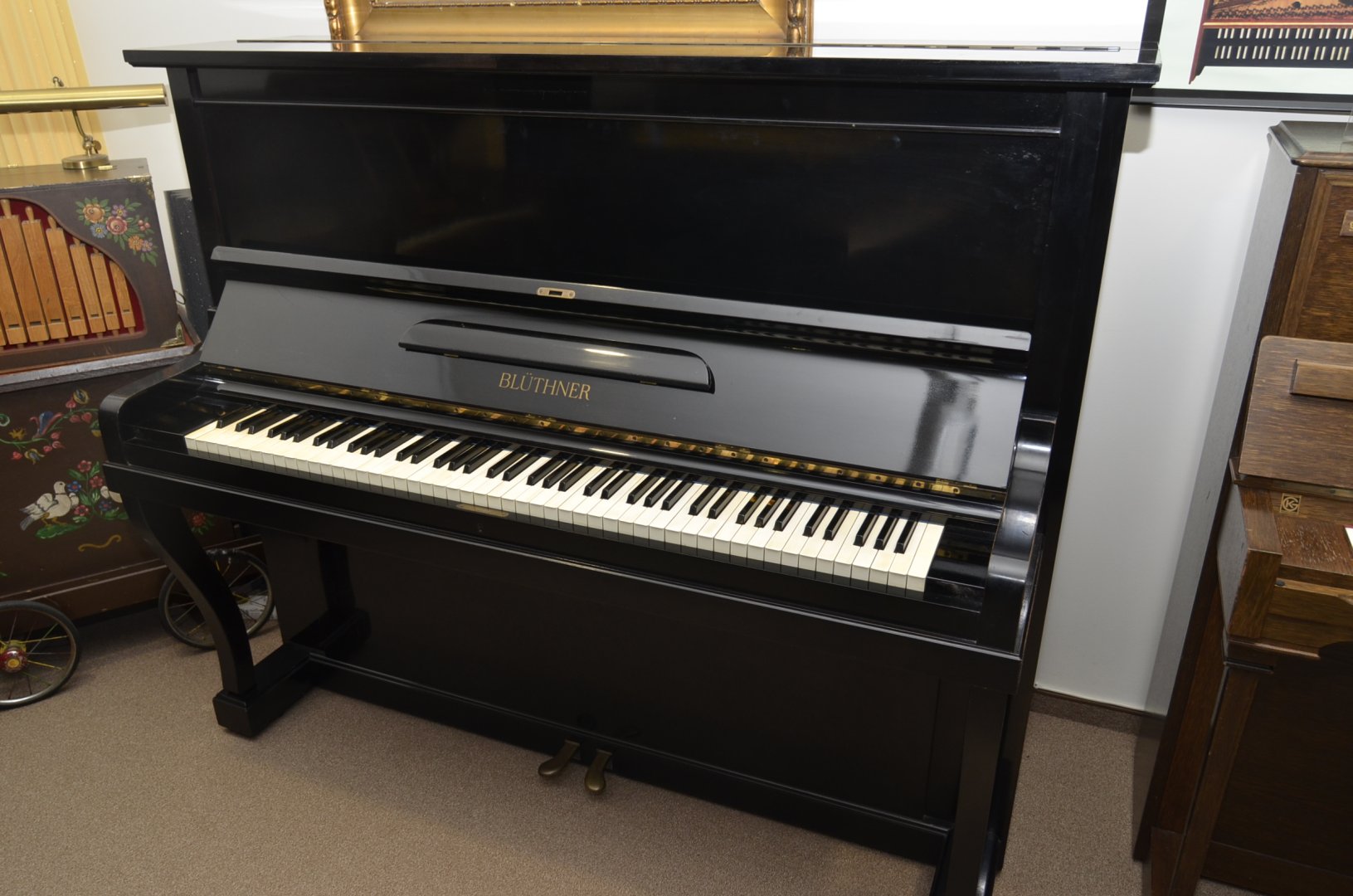 Blüthner 134 von 1935 in Schwarz matt