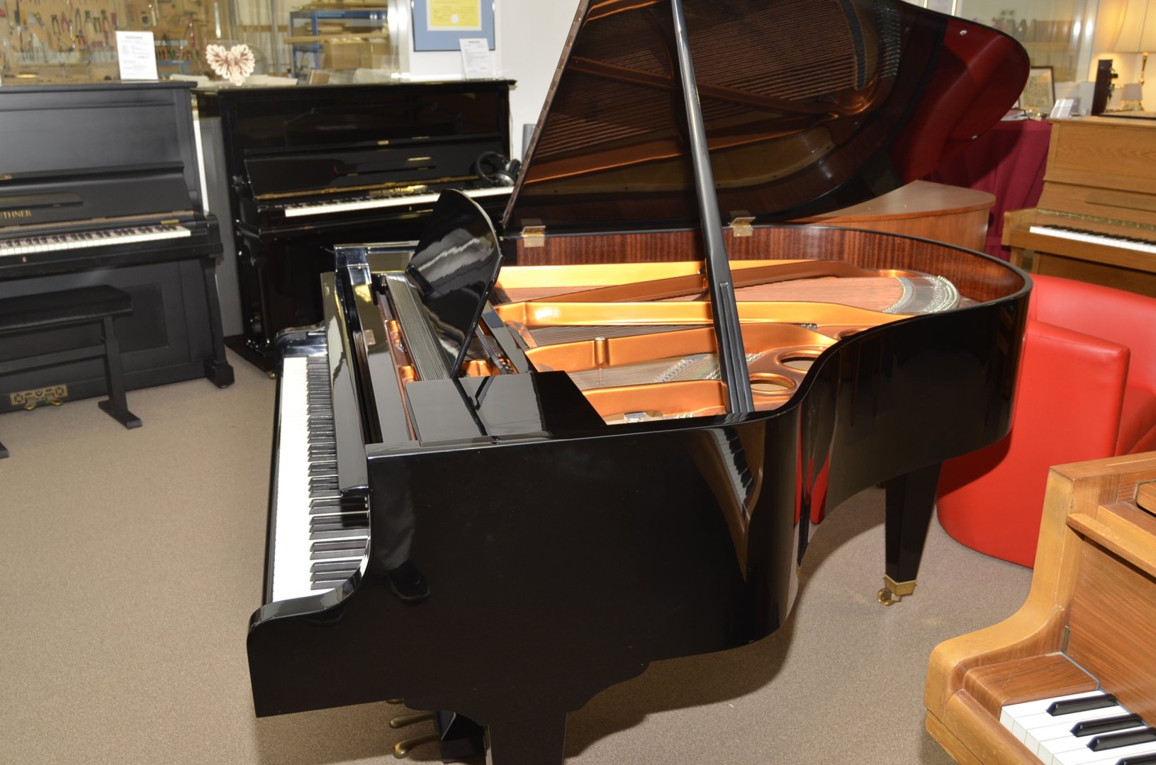 Bösendorfer 170 von 1975 in Schwarz glänzend